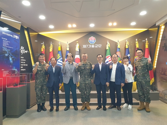 전국검정고시총동문회, 7군단 상승학교 검정고시 졸업생 축하·장학증서 전달